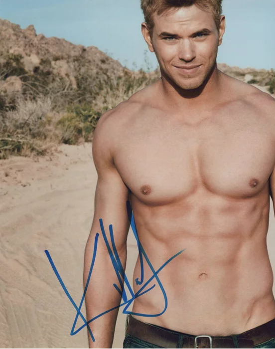 Kellan Lutz autograph