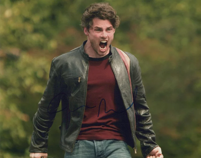 James Marsden autograph