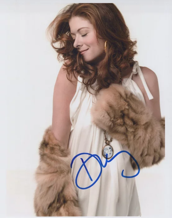 Debra Messing autograph