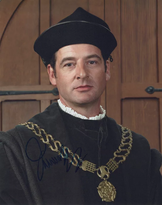 Jeremy Northam autograph
