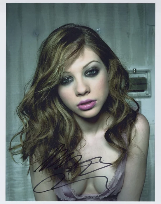 Michelle Trachtenberg autograph