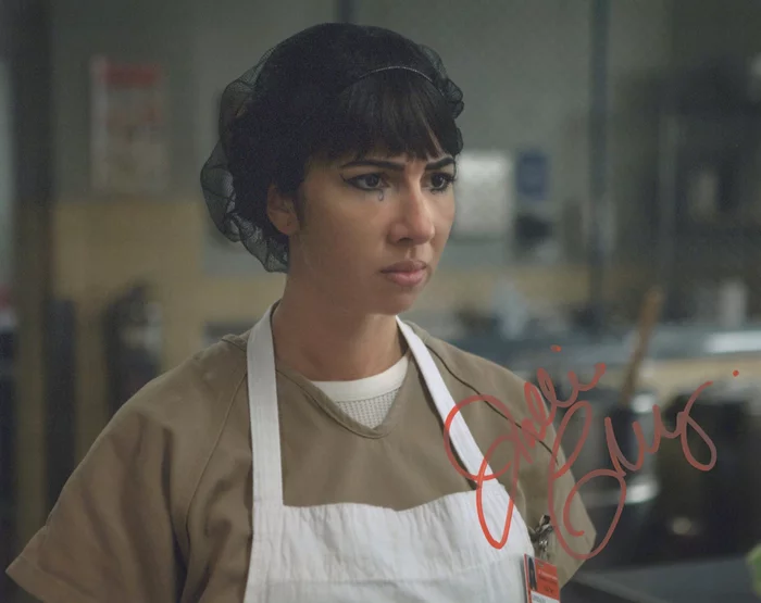 Jackie Cruz autograph