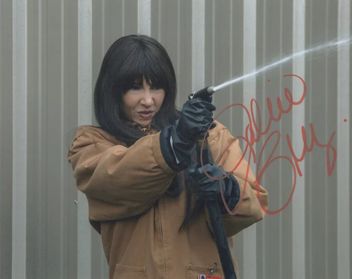 Jackie Cruz autograph