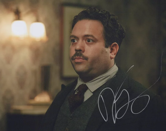 Dan Fogler autograph