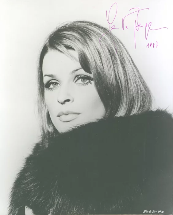 Senta Berger autograph