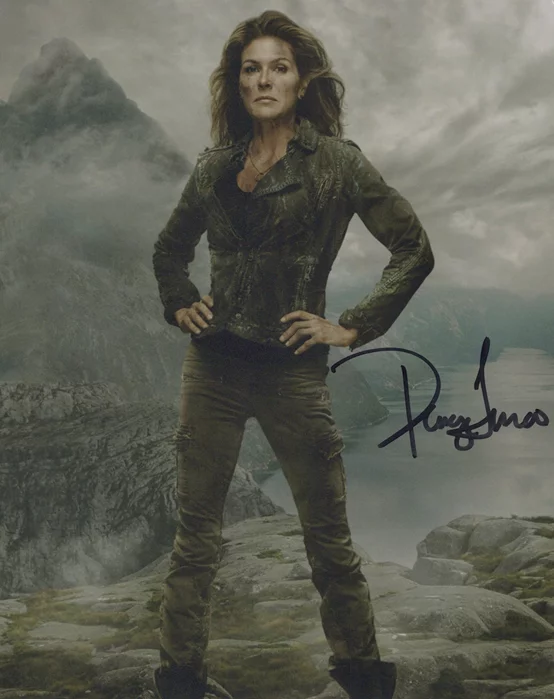 Paige Turco autograph
