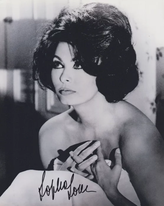 Sophia Loren autograph
