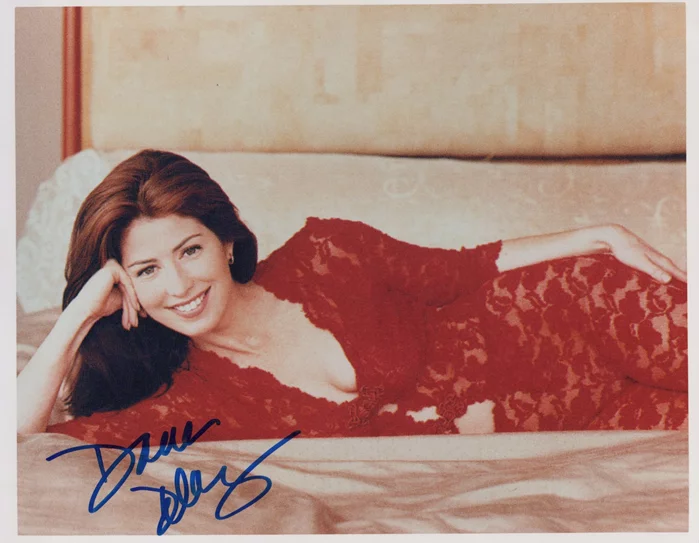 Dana Delany autograph