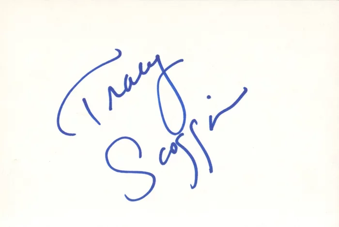 Tracy Scoggins autograph