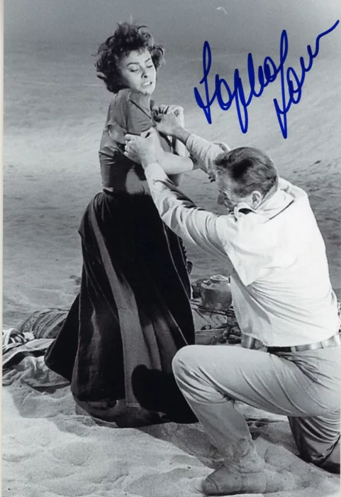 Sophia Loren autograph