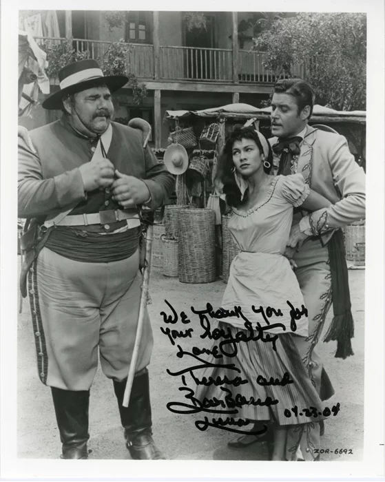 Barbara Luna autograph