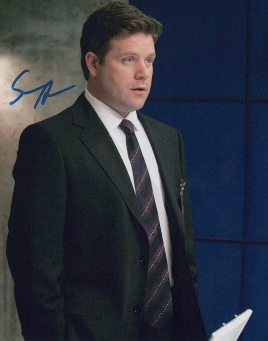 Sean Astin autograph
