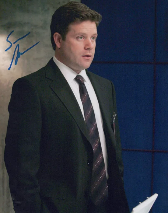 Sean Astin autograph