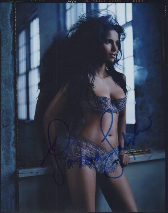 Padma Lakshmi autograph