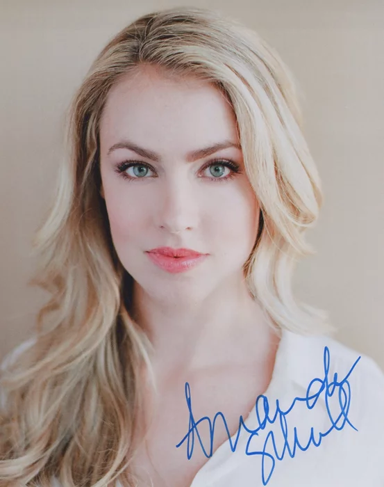 Amanda Schull autograph