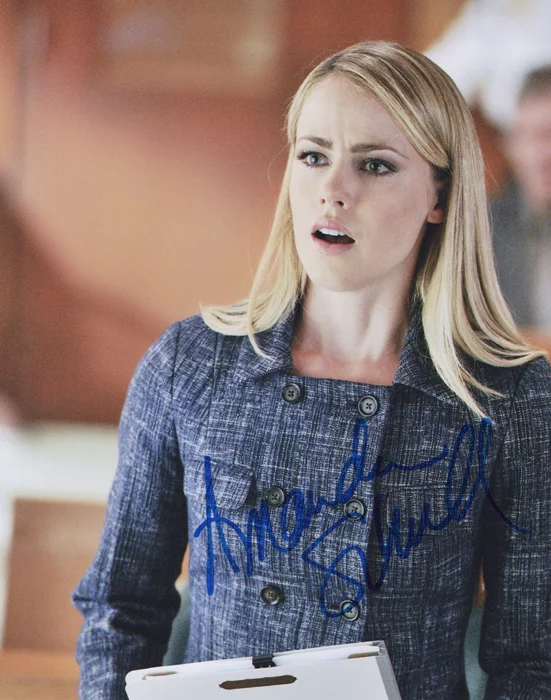 Amanda Schull autograph