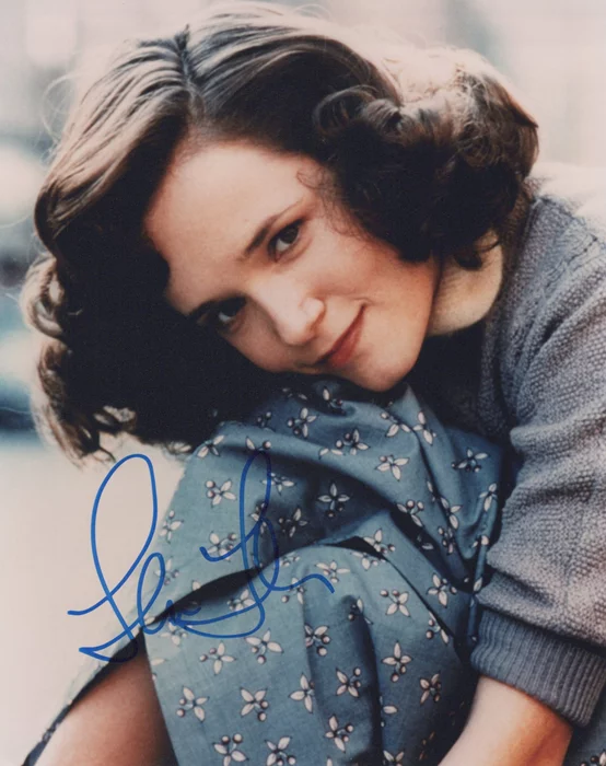 Lea Thompson autograph