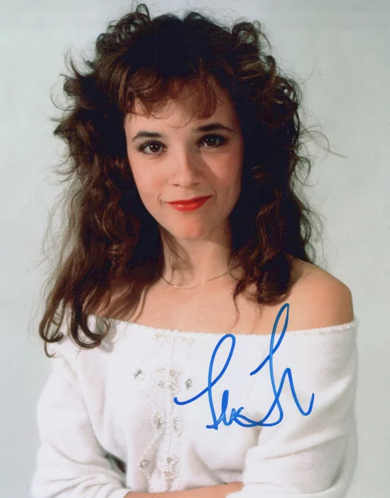 Lea Thompson autograph