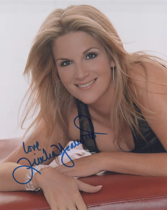 Trisha Yearwood autograph