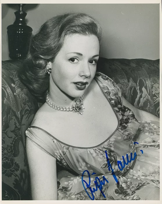 Piper Laurie autograph