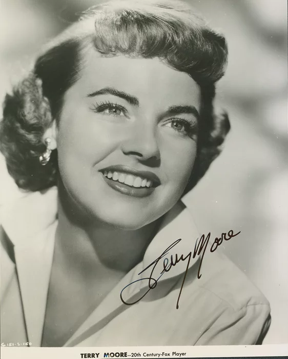 Terry Moore autograph
