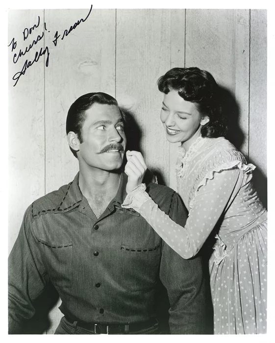 Sally Fraser autograph