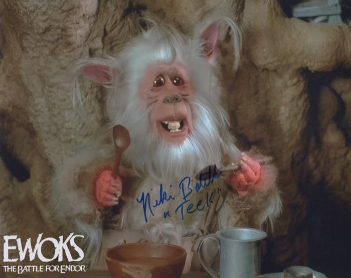 Niki Botelho autograph