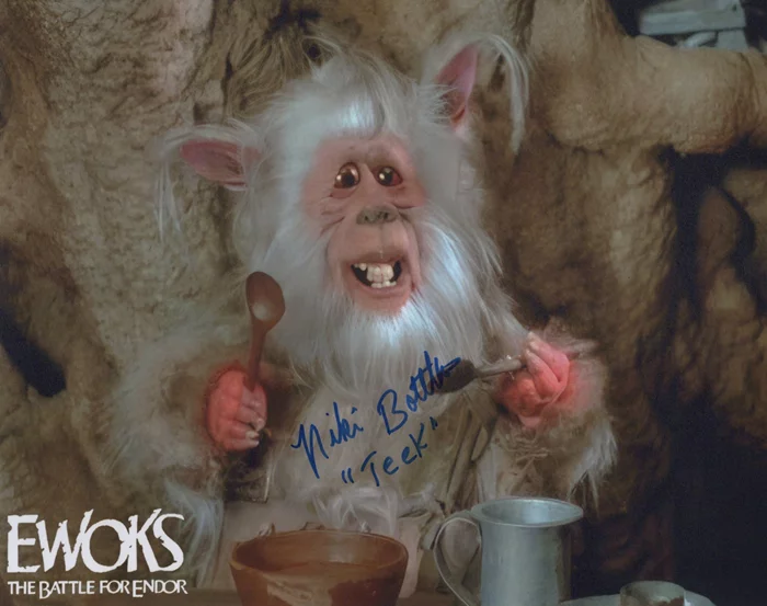 Niki Botelho autograph