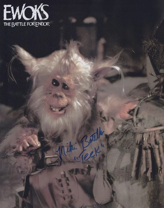 Niki Botelho autograph