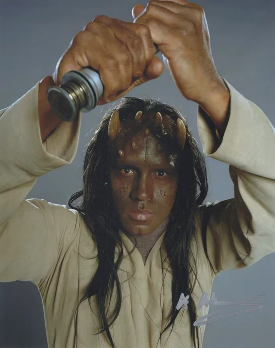 Tux Akindoyeni autograph