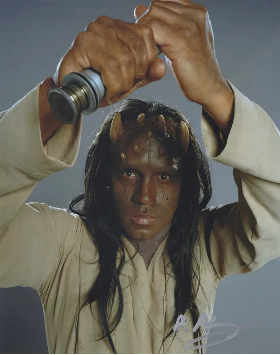 Tux Akindoyeni autograph