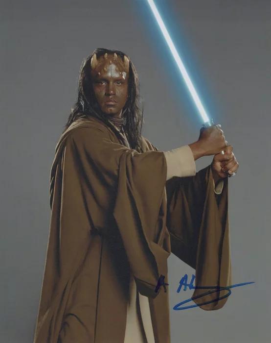 Tux Akindoyeni autograph