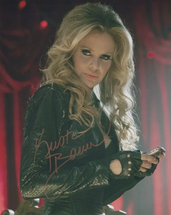 Kristin Bauer autograph