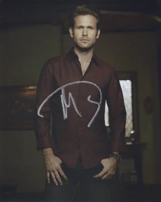 Matthew Davis autograph
