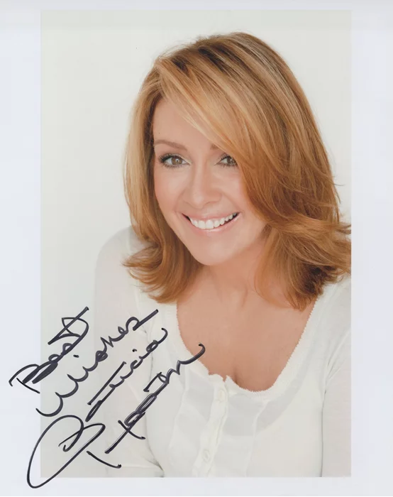 Patricia Heaton autograph