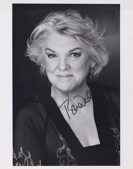 Tyne Daly autograph