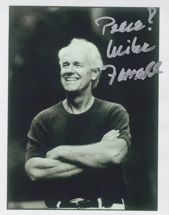 Mike Farrell autograph
