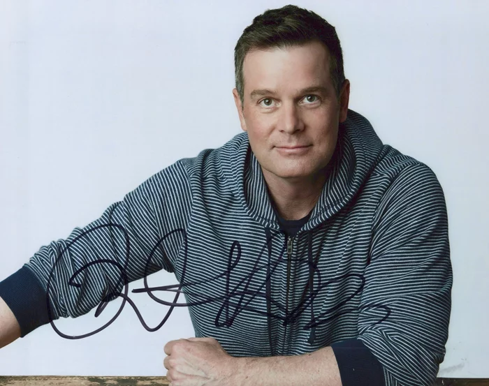 Peter Krause autograph