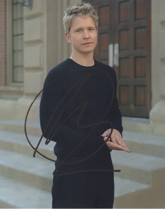 Matt Czuchry autograph
