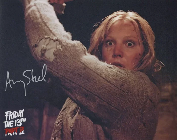 Amy Steel autograph