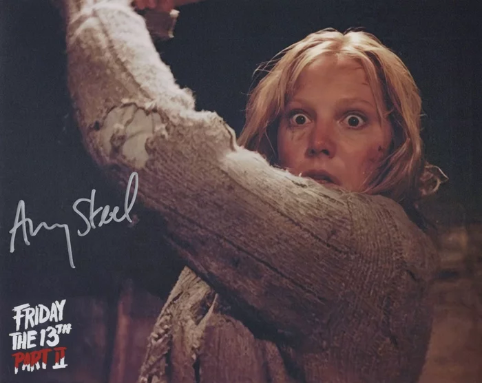 Amy Steel autograph