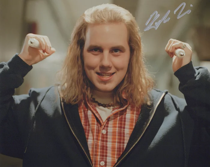 Kyle Labine autograph