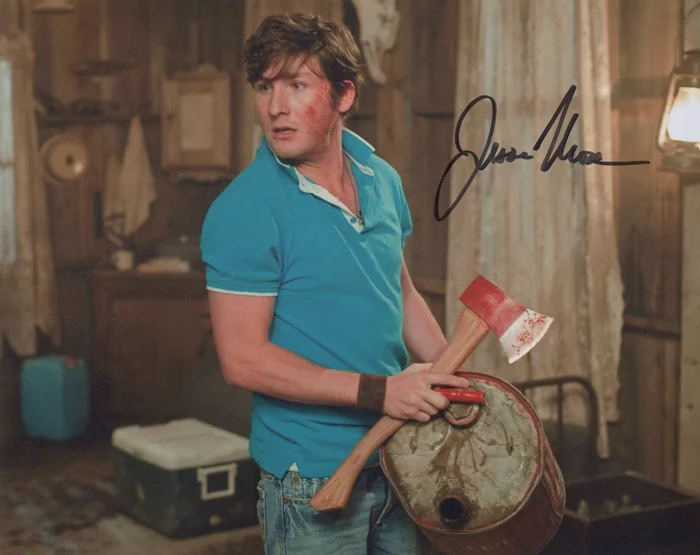 Jesse Moss autograph