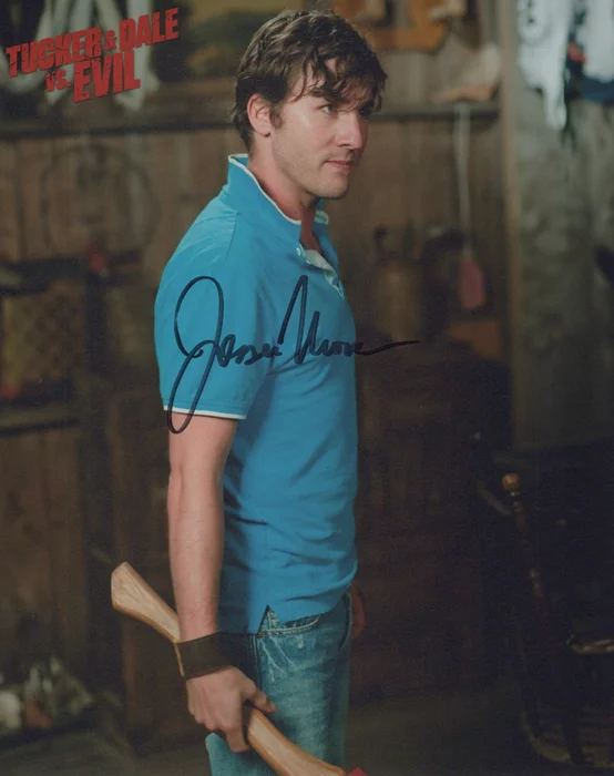 Jesse Moss autograph