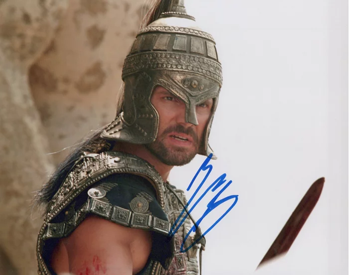 Eric Bana autograph
