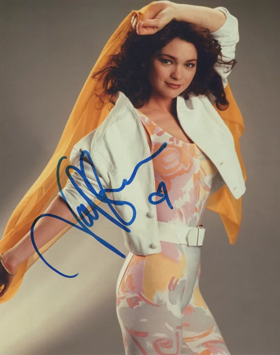 Valerie Bertinelli autograph