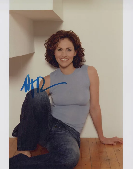 Amy Brenneman autograph