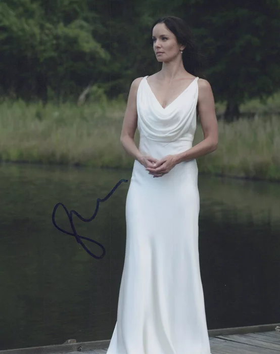 Sarah Wayne Callies autograph