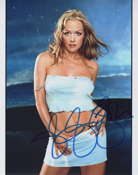 Jennie Garth autograph