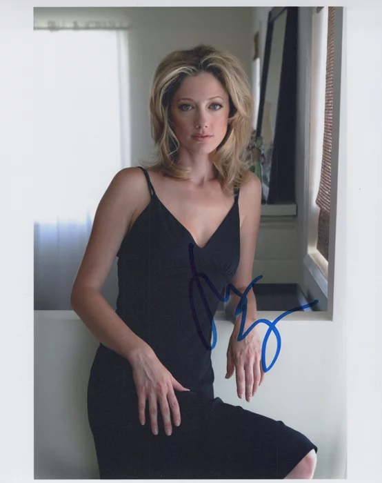 Judy Greer autograph